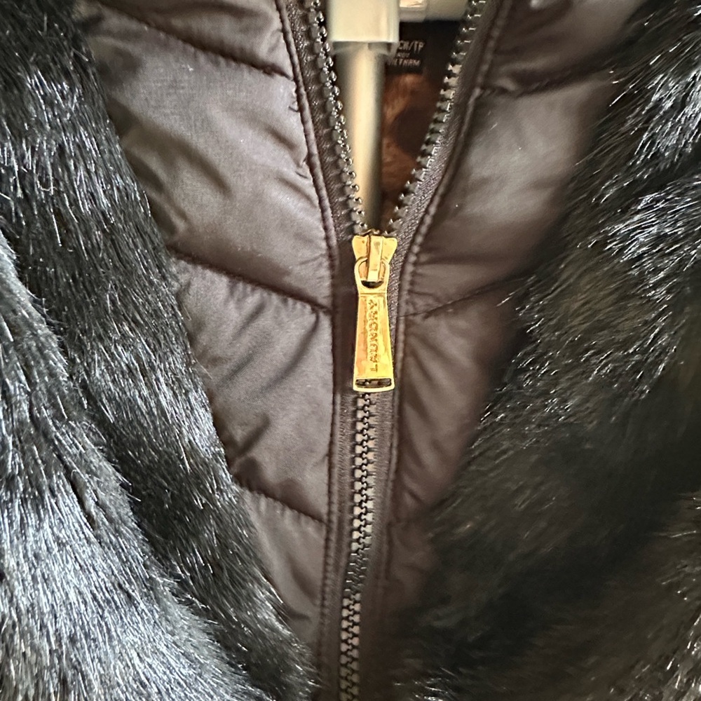 Laundry By Shelli Segal Black Puffer Coat with Faux Fur Hood - Picture 6 of 16